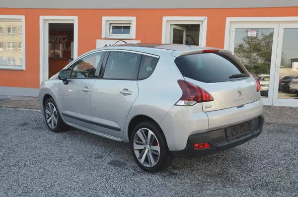 Peugeot 3008 1.6 HDi 88kW XENON PANORAMA - foto 4