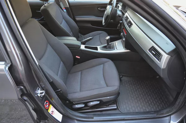 BMW Řada 3 318i 105kW Touring / TAŽNÉ - foto 11