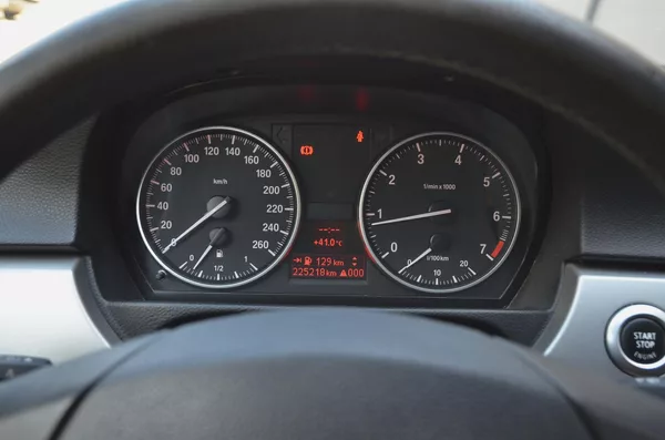 BMW Řada 3 318i 105kW Touring / TAŽNÉ - foto 23