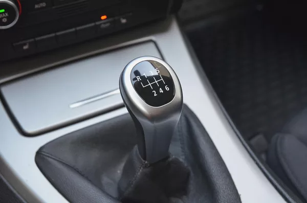 BMW Řada 3 318i 105kW Touring / TAŽNÉ - foto 26