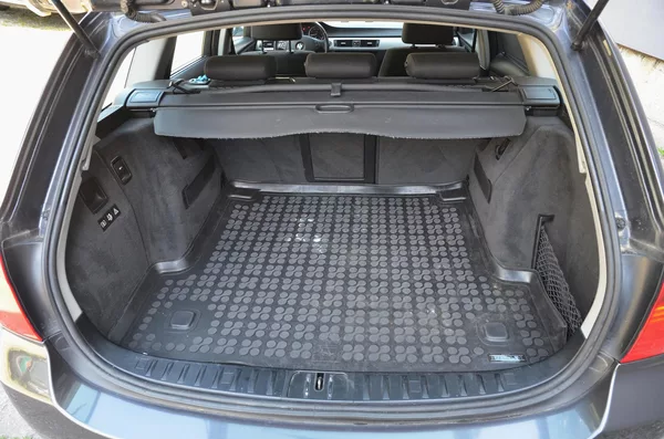 BMW Řada 3 318i 105kW Touring / TAŽNÉ - foto 9