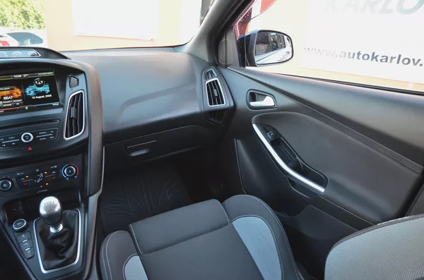 Ford Focus ST 2.0 184kW RECARO - foto 21