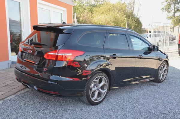 Ford Focus ST 2.0 184kW RECARO - foto 7