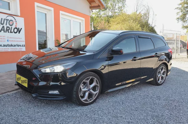 Ford Focus ST 2.0 184kW RECARO - foto 8