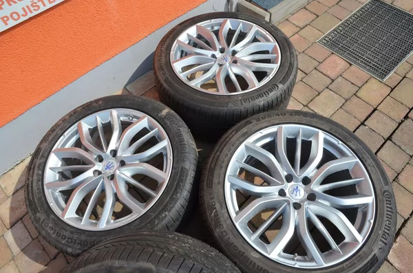 Maserati Levante 3.0 316kW SQ4 GranSport 106tkm - foto 11
