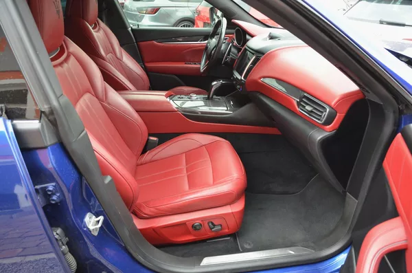 Maserati Levante 3.0 316kW SQ4 GranSport 106tkm - foto 15