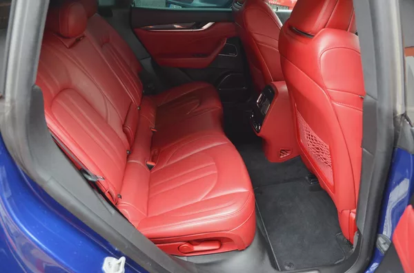 Maserati Levante 3.0 316kW SQ4 GranSport 106tkm - foto 17