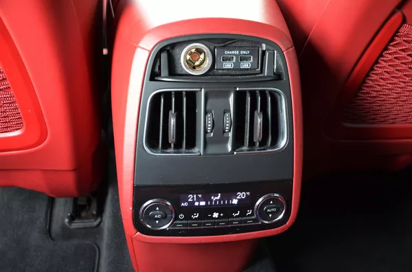 Maserati Levante 3.0 316kW SQ4 GranSport 106tkm - foto 20