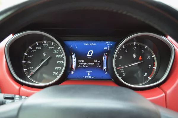 Maserati Levante 3.0 316kW SQ4 GranSport 106tkm - foto 33