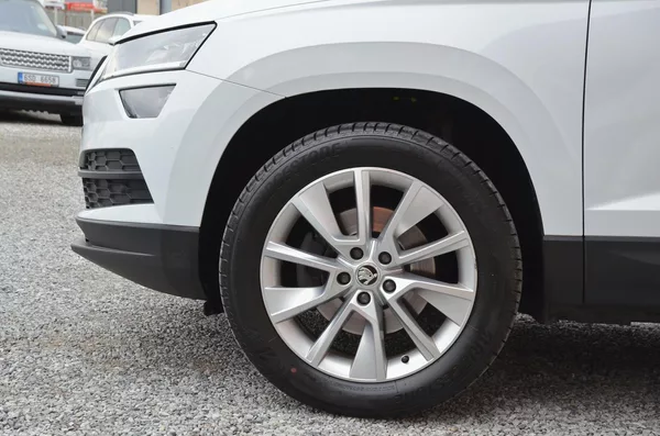 Škoda Karoq 1.6 TDi 85kW DSG STYLE /CANTON - foto 8