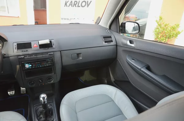 Škoda Fabia 1.9 TDi 74kW EDITION 100 - foto 18