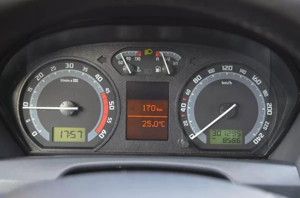 Škoda Fabia 1.9 TDi 74kW EDITION 100 - foto 22