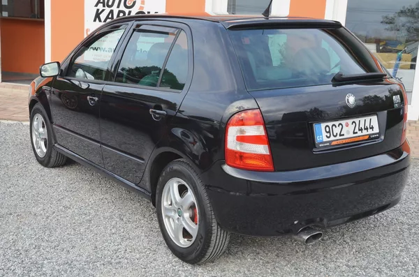 Škoda Fabia 1.9 TDi 74kW EDITION 100 - foto 8