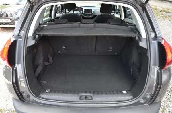 Peugeot 2008 1.2 PT 60kW KLIMA / TAŽNÉ - foto 27