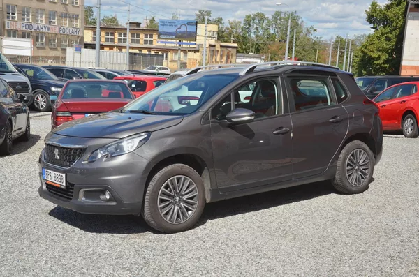 Peugeot 2008 1.2 PT 60kW KLIMA / TAŽNÉ - foto 3
