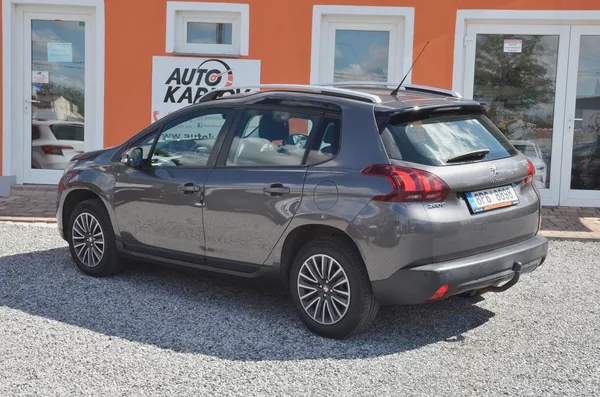 Peugeot 2008 1.2 PT 60kW KLIMA / TAŽNÉ - foto 4