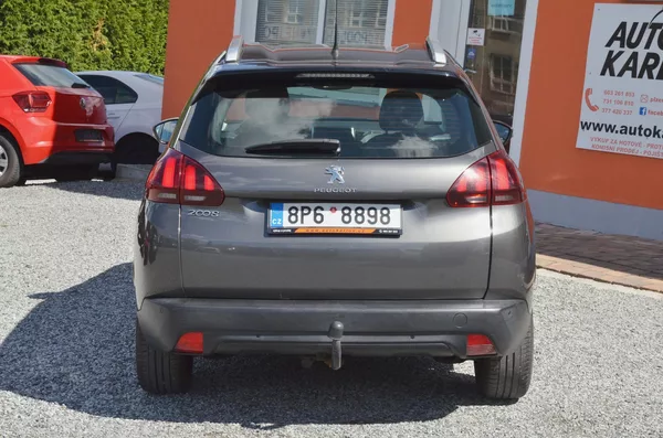 Peugeot 2008 1.2 PT 60kW KLIMA / TAŽNÉ - foto 5