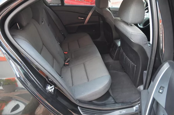 BMW Řada 5 520i 125kW / XENON / STK 04/28 - foto 16
