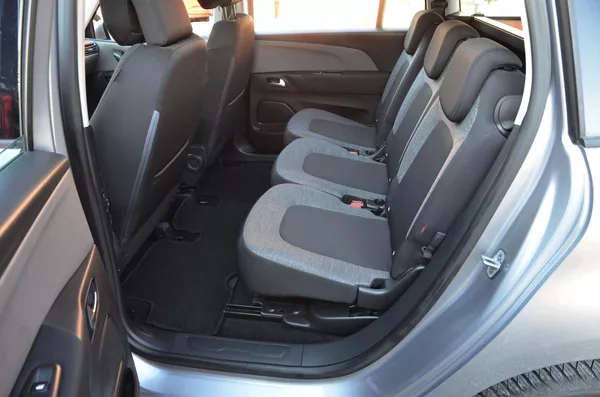 Citroën Grand C4 SpaceTourer 1.5 HDi 96kW AUTOMAT / 7 MÍST - foto 15