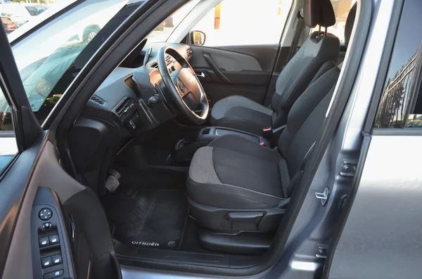 Citroën Grand C4 SpaceTourer 1.5 HDi 96kW AUTOMAT / 7 MÍST - foto 19