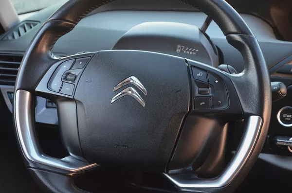 Citroën Grand C4 SpaceTourer 1.5 HDi 96kW AUTOMAT / 7 MÍST - foto 23