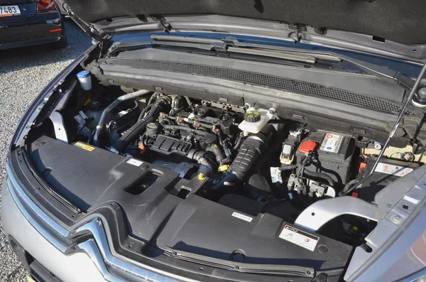 Citroën Grand C4 SpaceTourer 1.5 HDi 96kW AUTOMAT / 7 MÍST - foto 37