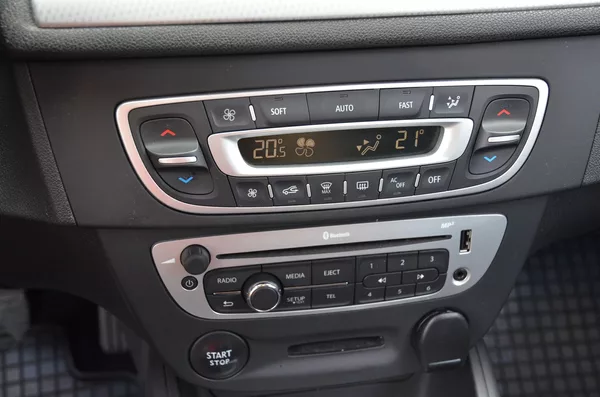 Renault Mégane 1.2 TCe 85kW / KEYLESS / TAŽNÉ - foto 24
