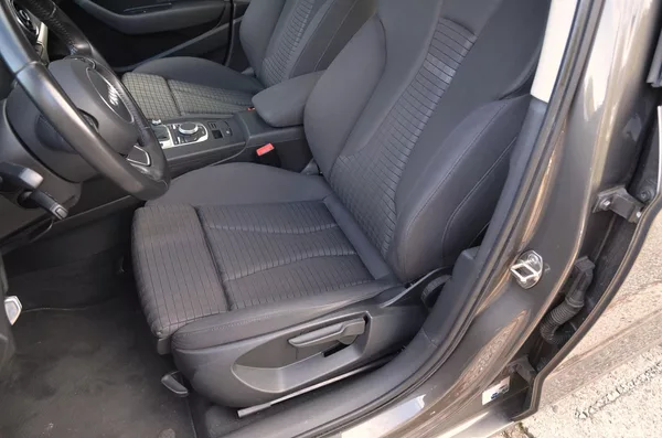 Audi A3 1.4 TFSi 92kW AT / 69tkm 1.MAJ - foto 14