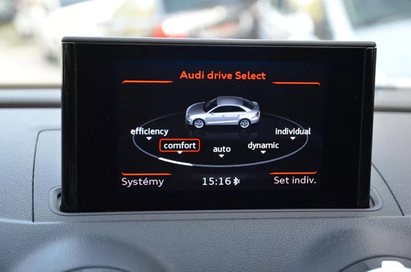 Audi A3 1.4 TFSi 92kW AT / 69tkm 1.MAJ - foto 25