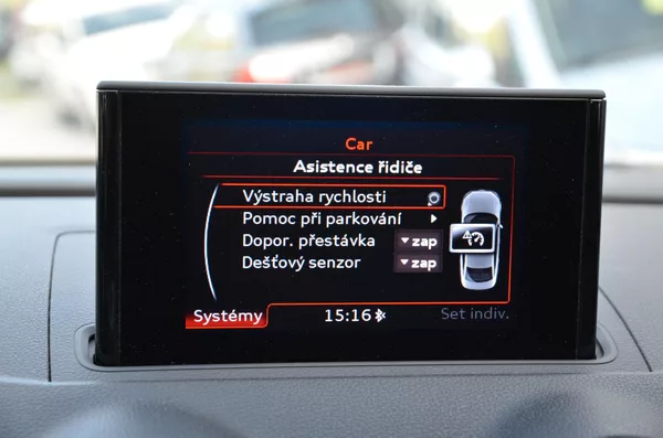 Audi A3 1.4 TFSi 92kW AT / 69tkm 1.MAJ - foto 28