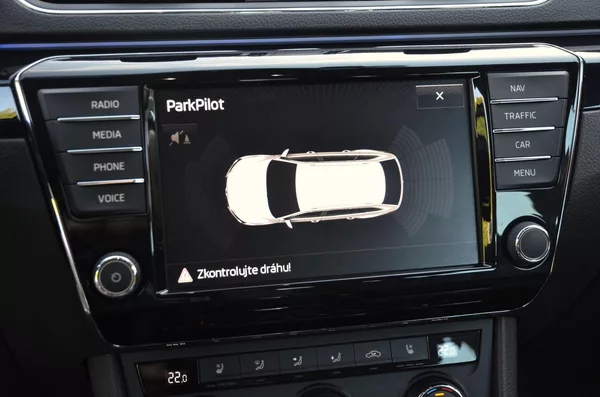 Škoda Superb 2.0 TDi 140kW 4x4 L&K / 1.MAJ. - foto 15
