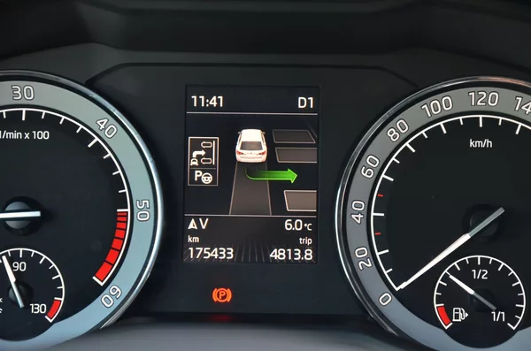 Škoda Superb 2.0 TDi 140kW 4x4 L&K / 1.MAJ. - foto 16