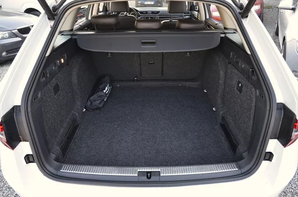 Škoda Superb 2.0 TDi 140kW 4x4 L&K / 1.MAJ. - foto 33
