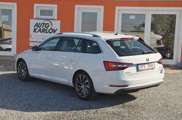 Škoda Superb 2.0 TDi 140kW 4x4 L&K / 1.MAJ. - foto 45
