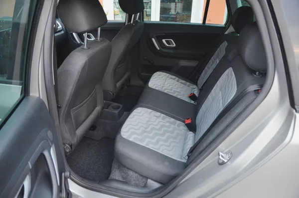 Škoda Fabia 1.4i 16V 63kW AMB / AUT. KLIMA - foto 14
