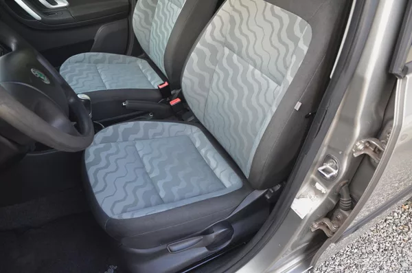 Škoda Fabia 1.4i 16V 63kW AMB / AUT. KLIMA - foto 17