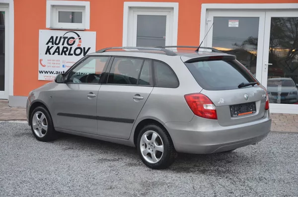 Škoda Fabia 1.4i 16V 63kW AMB / AUT. KLIMA - foto 4