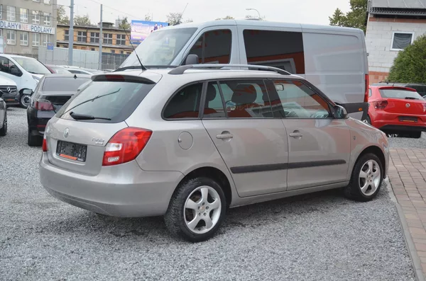 Škoda Fabia 1.4i 16V 63kW AMB / AUT. KLIMA - foto 6