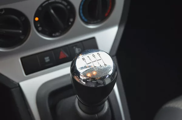 Dodge Caliber 2.0 CRD 103kW / ČR / TAŽNÉ - foto 24
