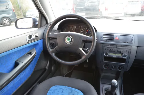 Škoda Fabia 1.4i 16V 55kW STK 11/2027 - foto 12