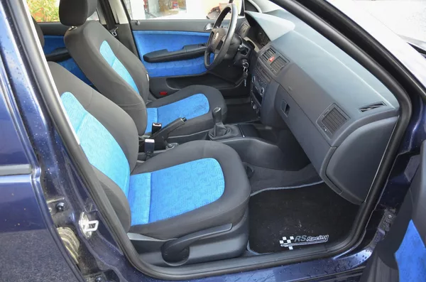 Škoda Fabia 1.4i 16V 55kW STK 11/2027 - foto 7