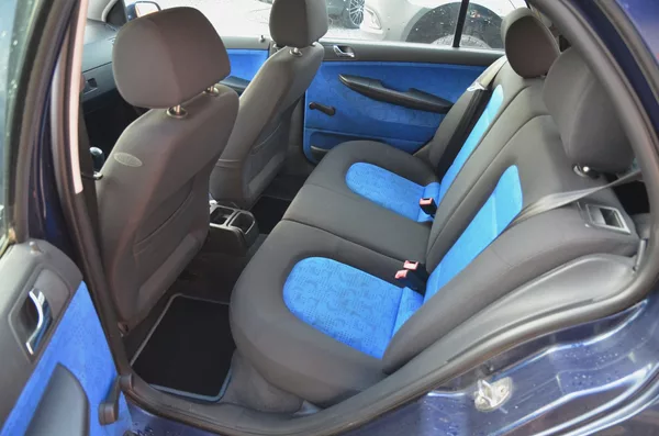 Škoda Fabia 1.4i 16V 55kW STK 11/2027 - foto 9