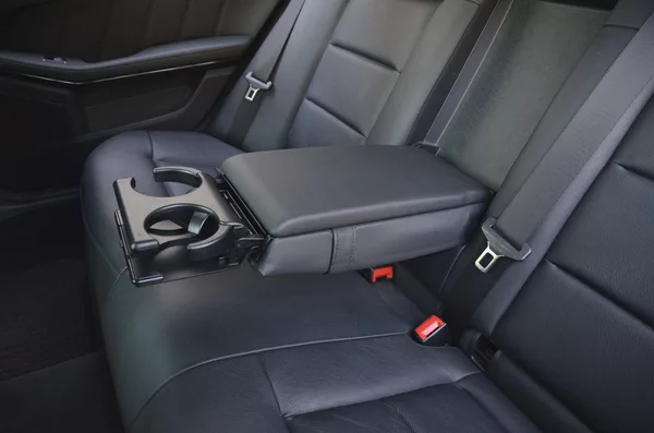 Mercedes-Benz Třídy E E 350 CGi 215kW Avantgarde - foto 12