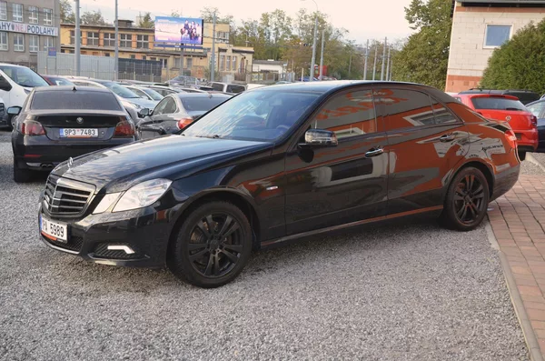 Mercedes-Benz Třídy E E 350 CGi 215kW Avantgarde - foto 3