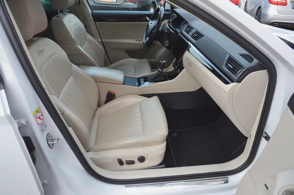 Škoda Superb 2.0 TSi 206kW DSG 4x4 L&K / ČR - foto 15