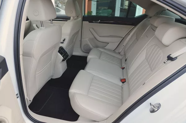 Škoda Superb 2.0 TSi 206kW DSG 4x4 L&K / ČR - foto 17