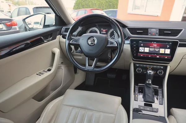 Škoda Superb 2.0 TSi 206kW DSG 4x4 L&K / ČR - foto 23