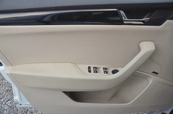 Škoda Superb 2.0 TSi 206kW DSG 4x4 L&K / ČR - foto 26
