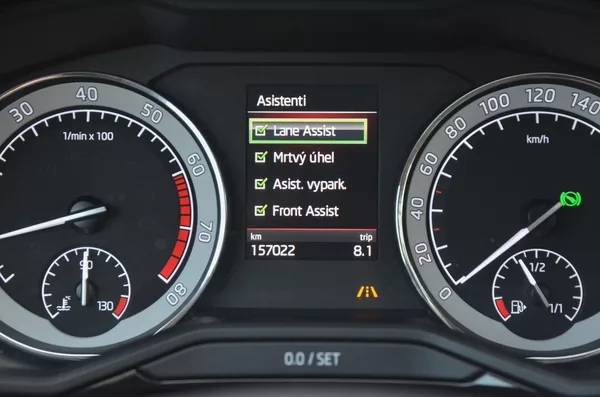 Škoda Superb 2.0 TSi 206kW DSG 4x4 L&K / ČR - foto 31