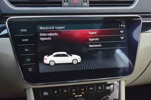 Škoda Superb 2.0 TSi 206kW DSG 4x4 L&K / ČR - foto 38